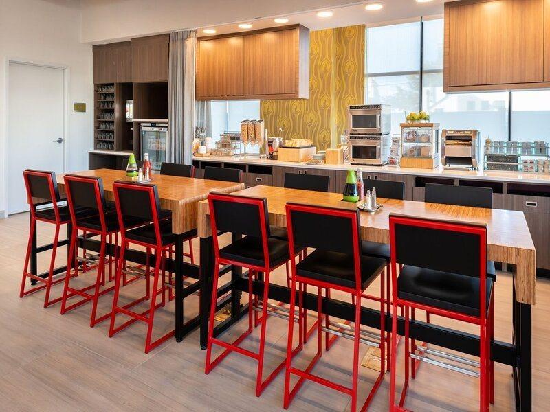 Home2 Suites By Hilton Columbia Downtown Екстериор снимка