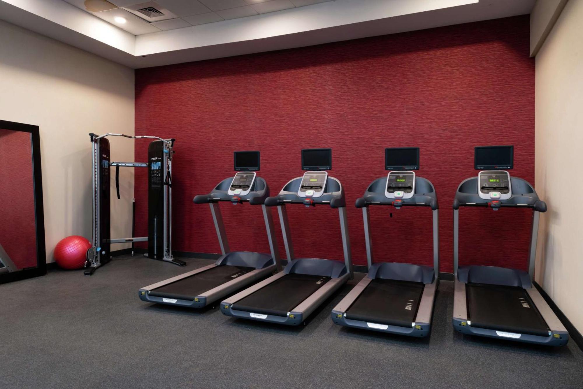 Home2 Suites By Hilton Columbia Downtown Екстериор снимка